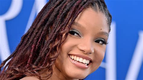 halle bailey loc ponytail.